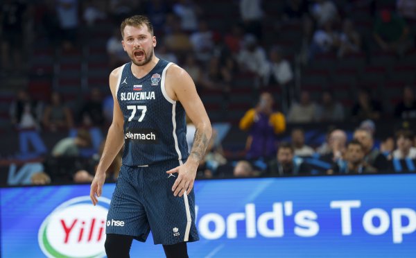 Đánh bại nó! Tạp chí Ý: Doncic là cầu thủ đa năng nhất trong bóng rổ và thành thạo tất cả các liên kết kỹ thuật