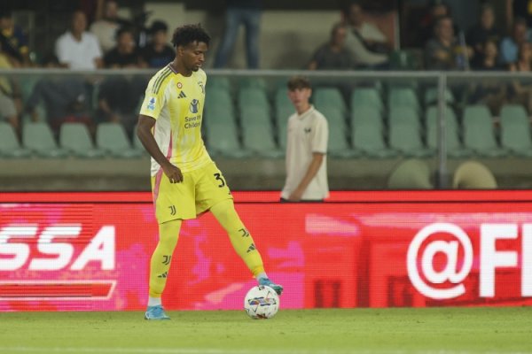 Chính thức của Juventus: Biến đùi phải của Kabal bị chấn thư
