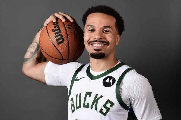 Rivers nói về Cole Anthony: Rondo đã giúp đỡ anh ấy. Anh ấy là một người chuyền bóng và bảo vệ điểm xuất sắc.